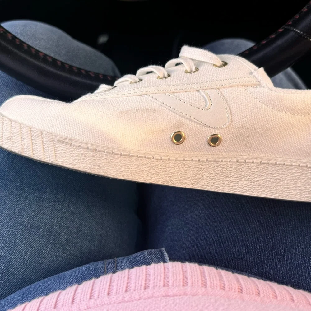 Tretorn J Crew Women's White Canvas Sneakers Size 8 preppy casual - Picture 9 of 9